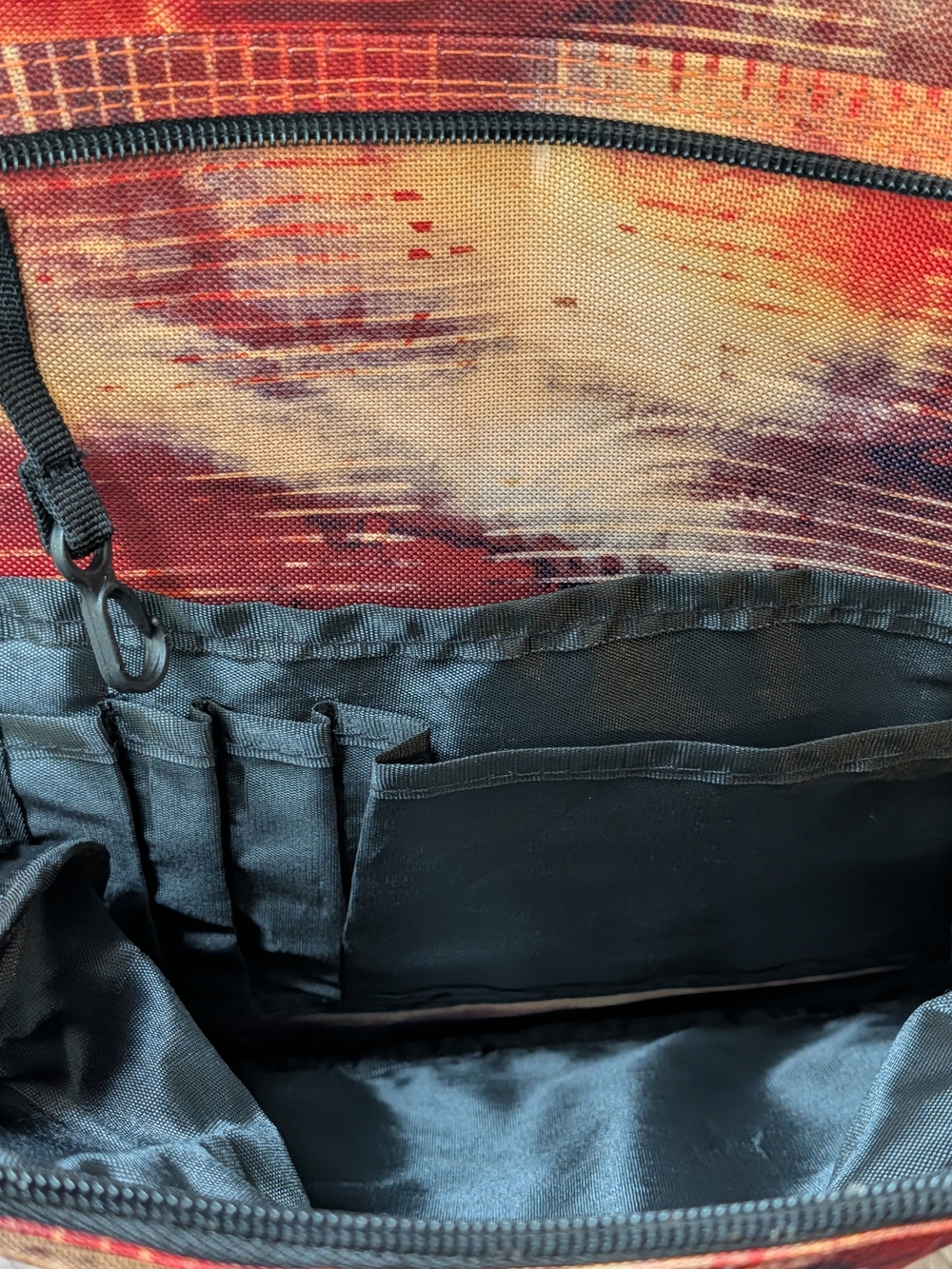 Red Abstract Print Backpack NWOT - Picture 7 of 9